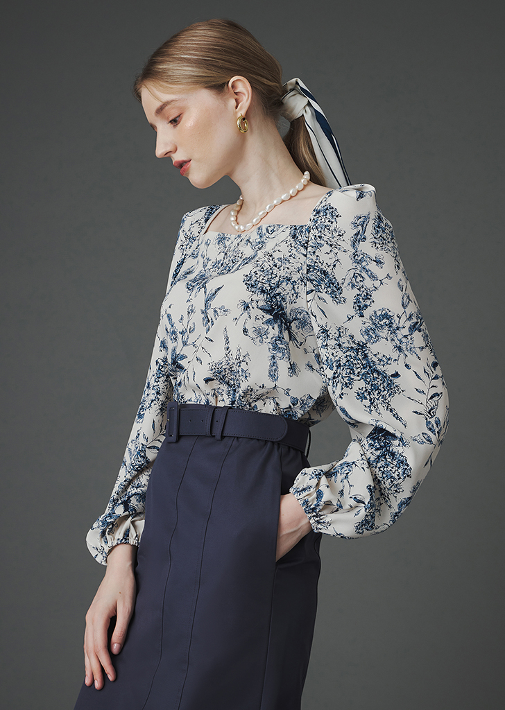 Lavender squared neck blouse여성복 브랜드, 페리메라